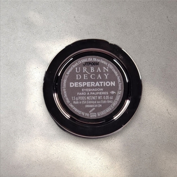 Urban‎ Decay Single Eyeshadow Shade Desperation Full Size 0.05oz / 1.5g RARE - Picture 2 of 3